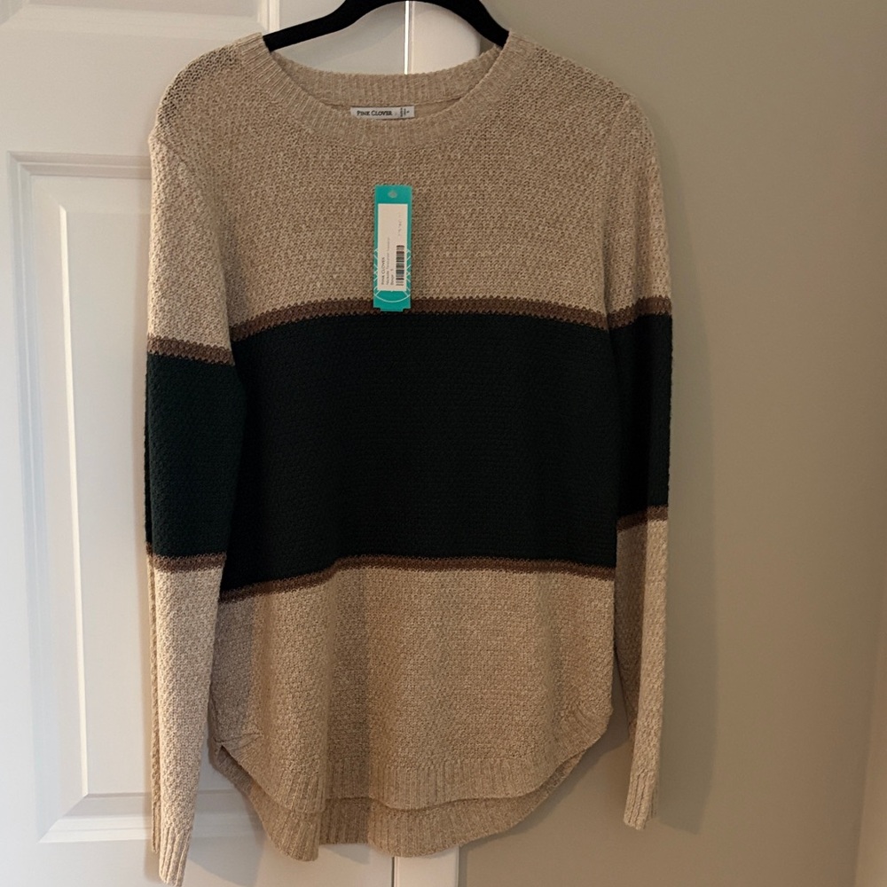 Pink Clover Beige Sweater with Dark Green Center Stripe